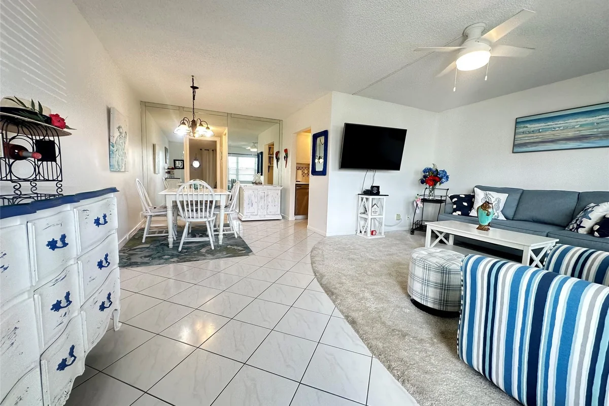 131 Oakridge J, Deerfield Beach: photo 1 of 60
