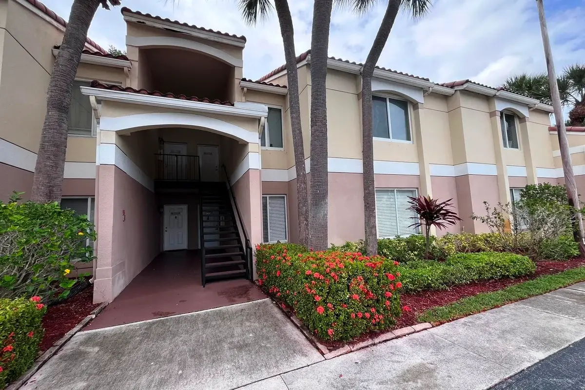 815 W Boynton Beach Blvd #11-107, Boynton Beach: photo 1 of 31