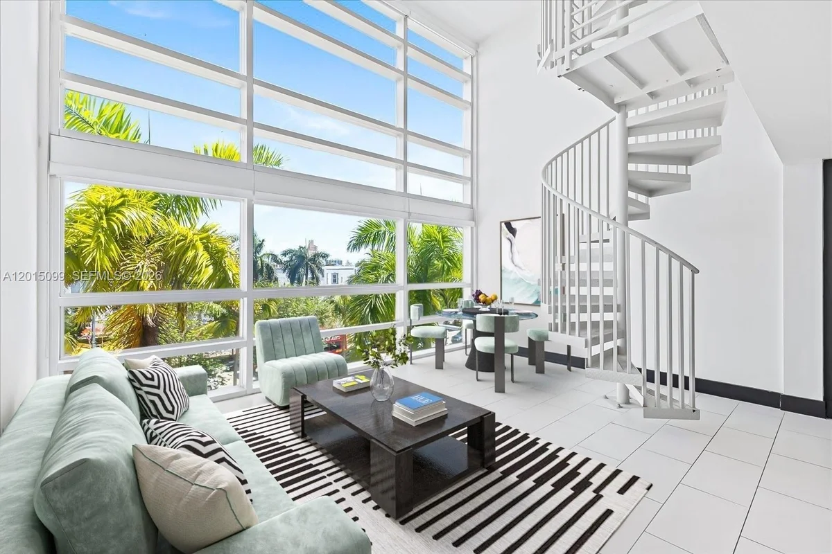 421 Meridian Ave #19, Miami Beach: photo 1 of 32
