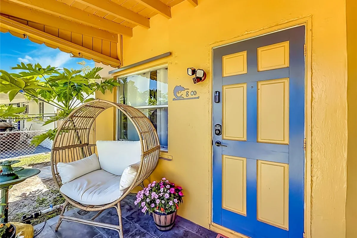 800 NW 17th Ter, Pompano Beach: photo 1 of 55