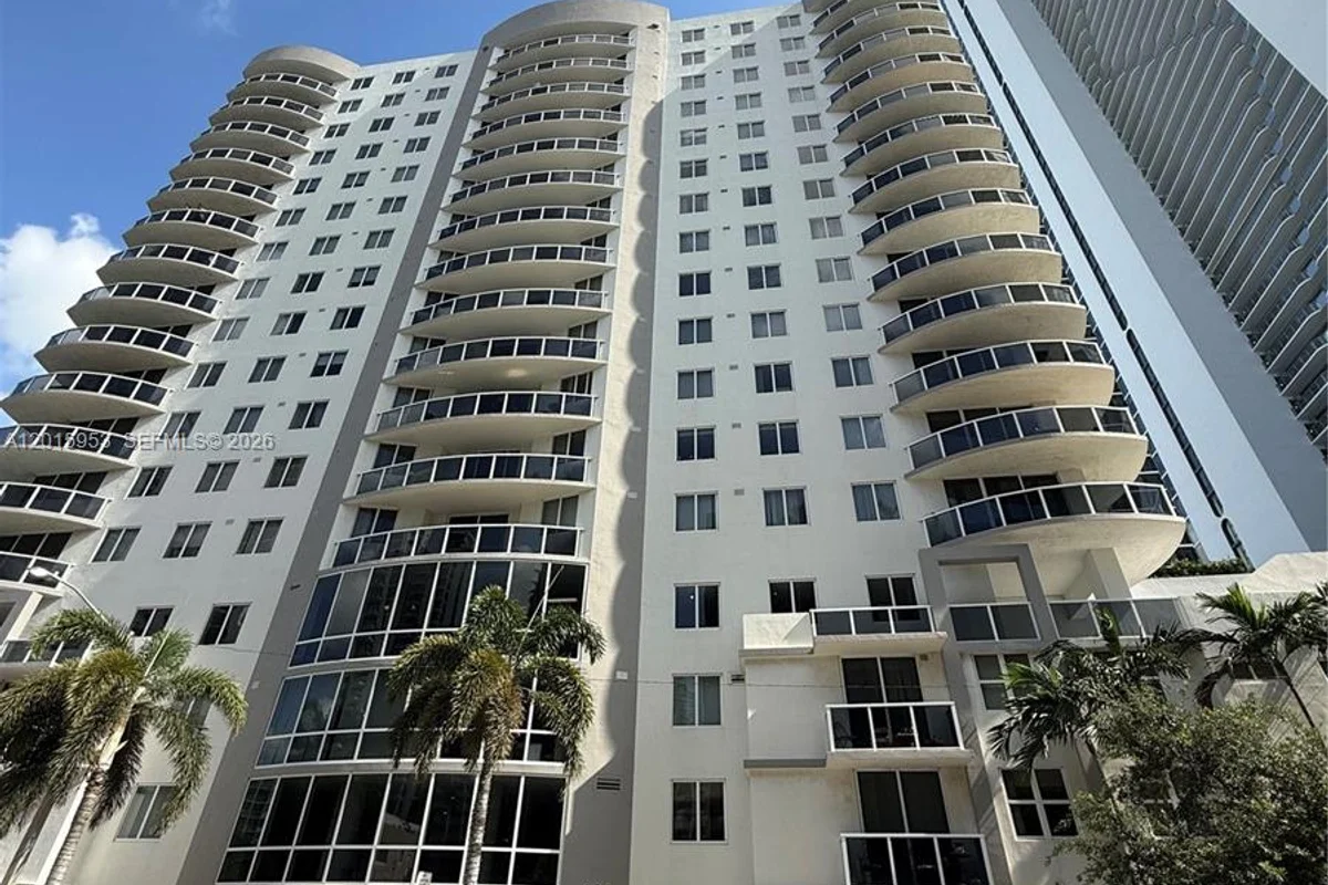 601 NE 23rd St #707, Miami: photo 1 of 1