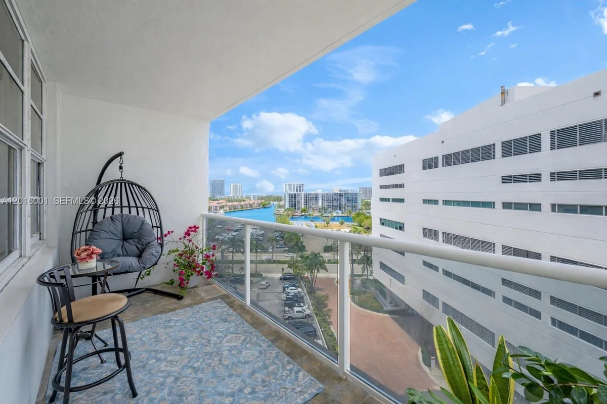 3725 S Ocean Dr #1015, Hollywood: photo 1 of 24