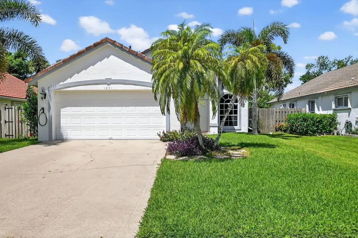 1891 Oak Berry Cir, Wellington: photo 1 of 77