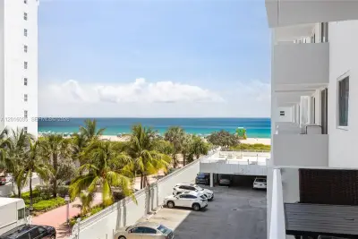 345 Ocean Dr #424, Miami Beach: photo 1 of 31