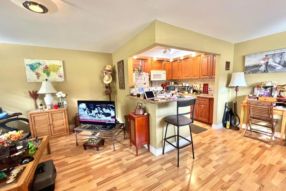283 Saxony F, Delray Beach: photo 1 of 34