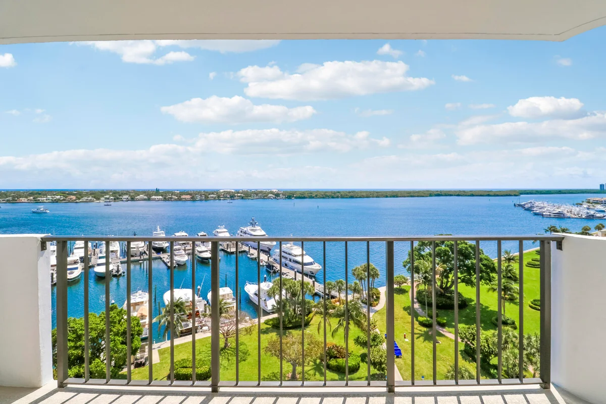 1200 Marine Way #903, North Palm Beach: photo 1 of 37