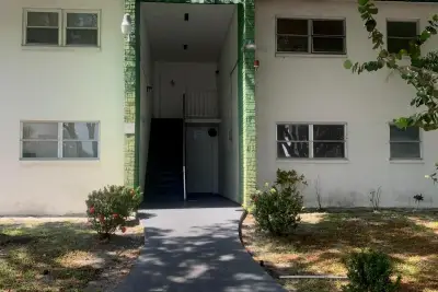 4821 NW 22nd Ct NW #100, Lauderhill: photo 1 of 24