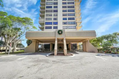 11113 Biscayne Blvd #255, Miami: photo 1 of 55