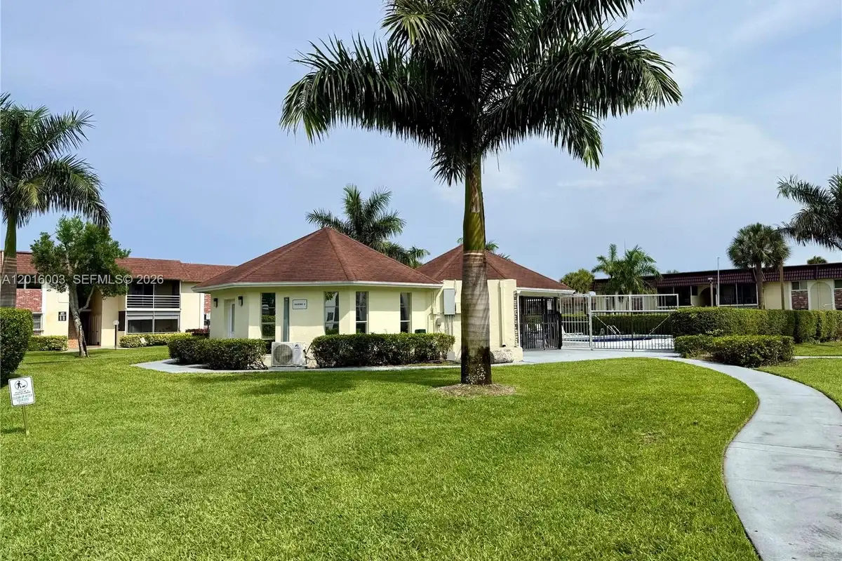 22805 SW 66th Ave #208, Boca Raton: photo 1 of 28