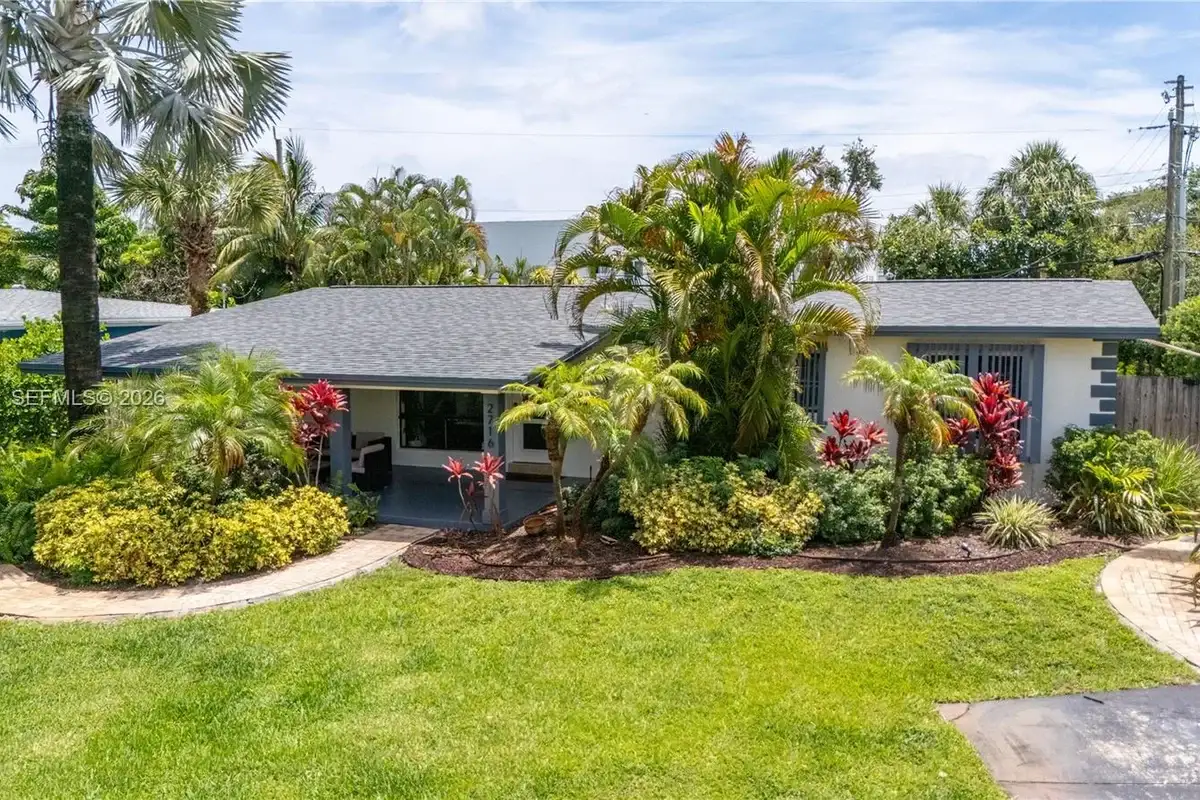 2716 NW 3rd Ave, Wilton Manors: photo 1 of 51