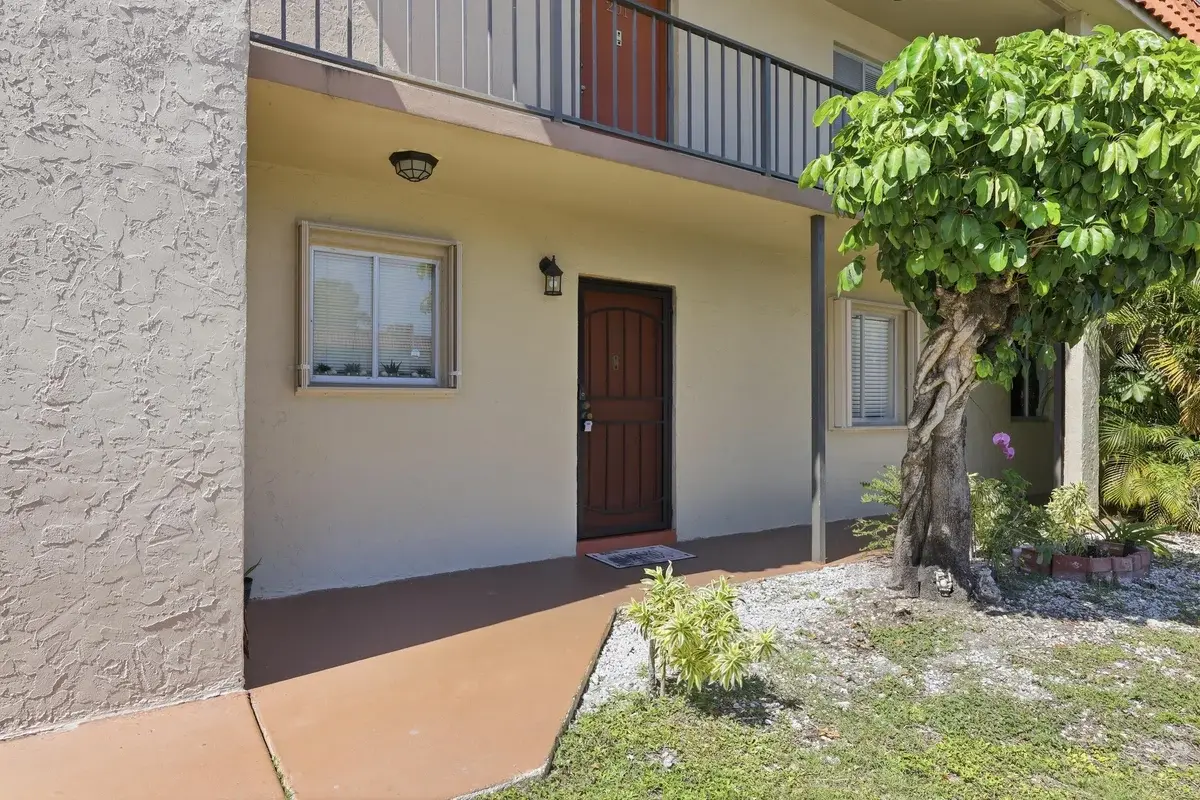 6074 Forest Hill Blvd #101, West Palm Beach: photo 1 of 19
