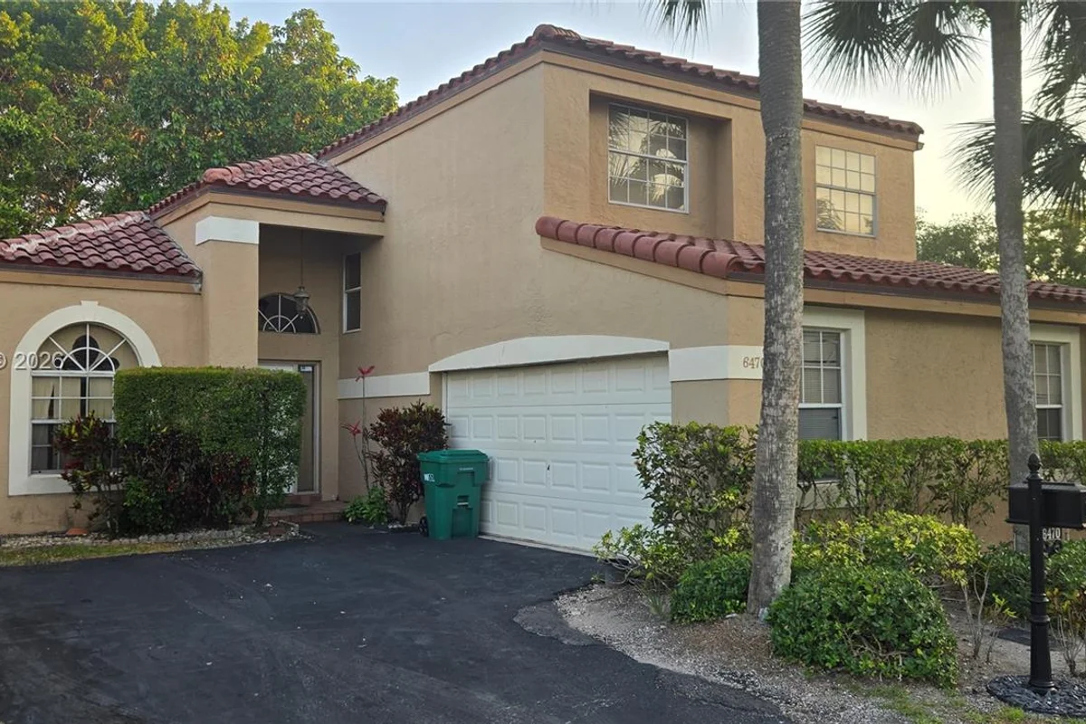 6470 NW 77th Pl, Parkland: photo 1 of 26