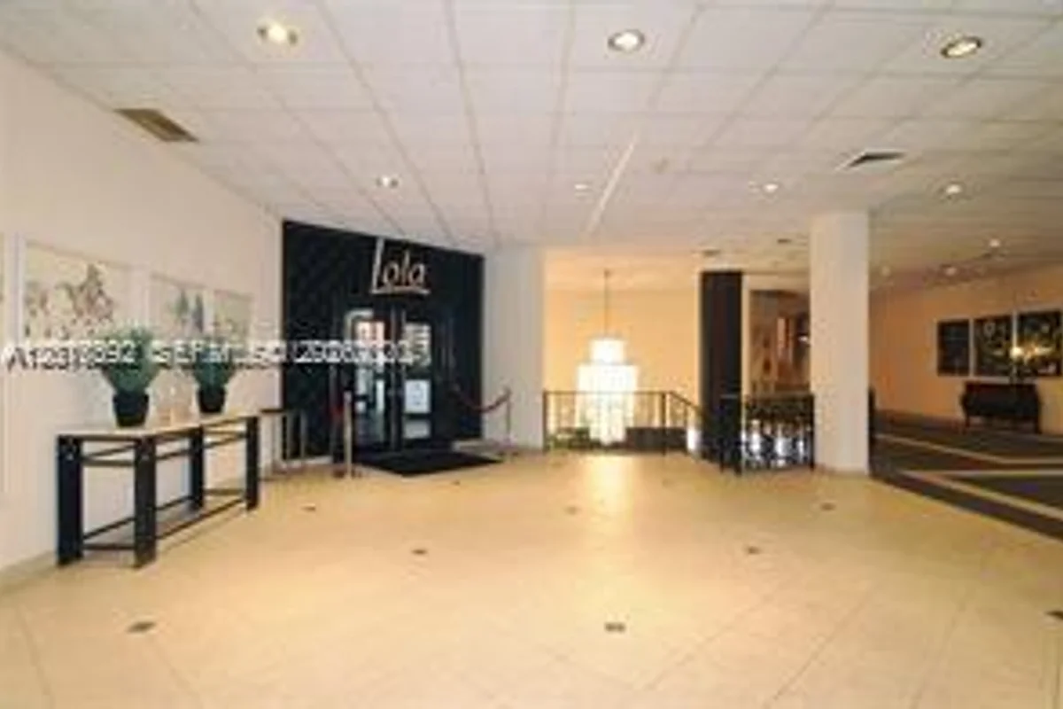 5555 Collins Ave #14U, Miami Beach: photo 1 of 40