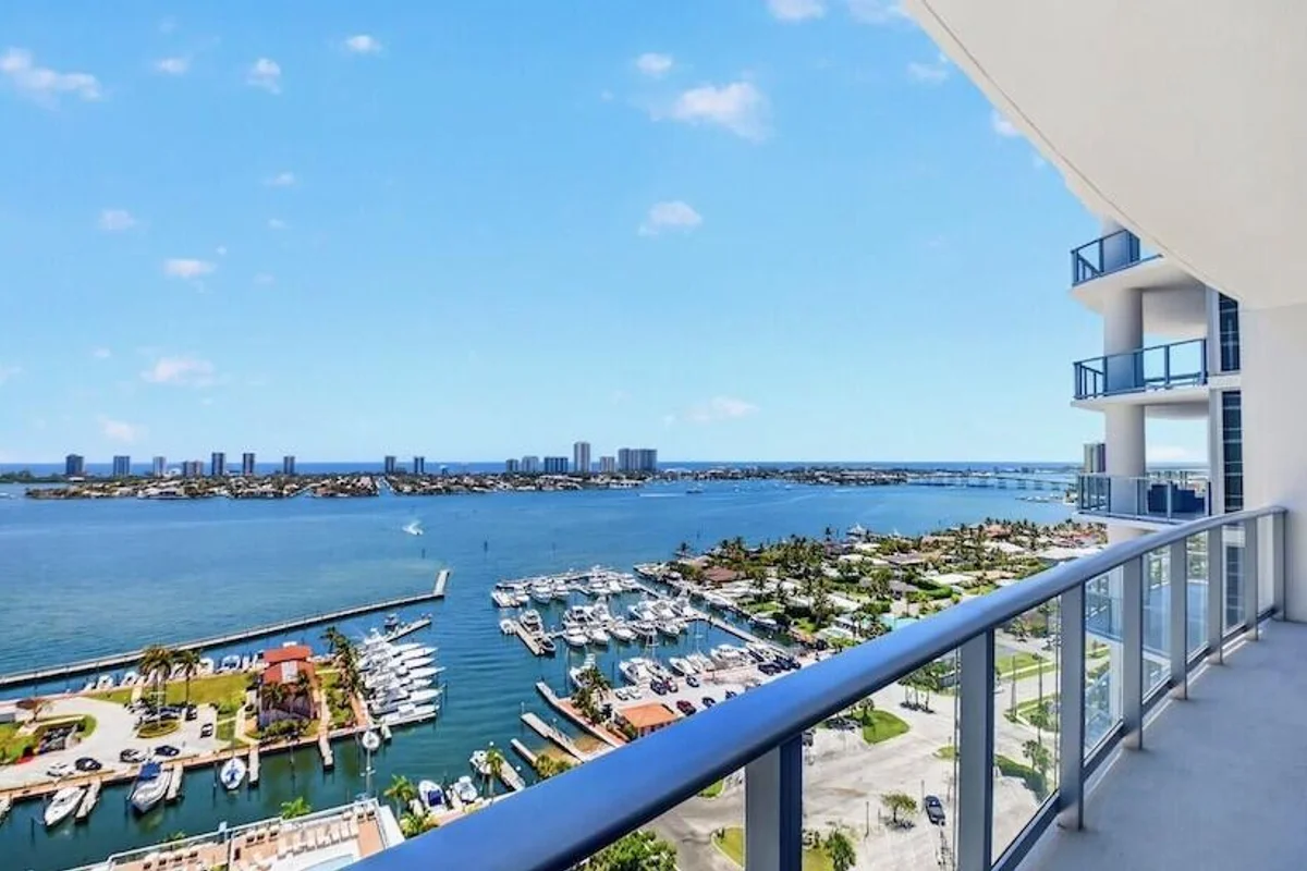 220 Lake Shore Dr #1808, Lake Park: photo 1 of 84