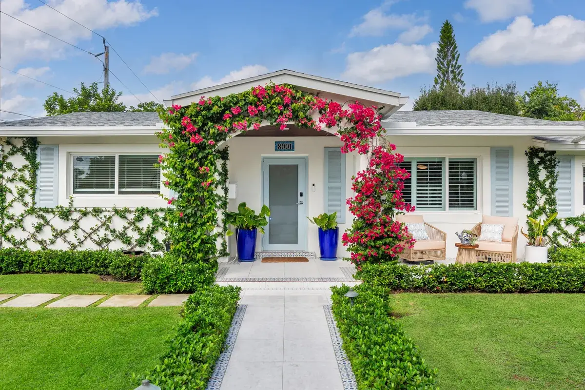 8001 Arlington Pl, West Palm Beach: photo 1 of 35
