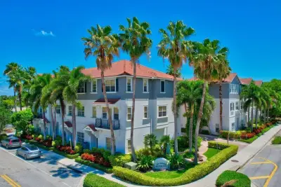 295 NE 5th Ave #22, Delray Beach: photo 1 of 35