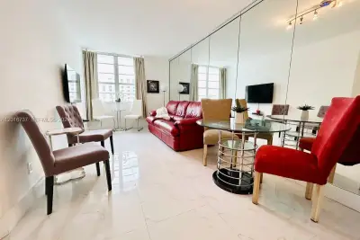 100 Lincoln Rd #1526, Miami Beach: photo 1 of 9