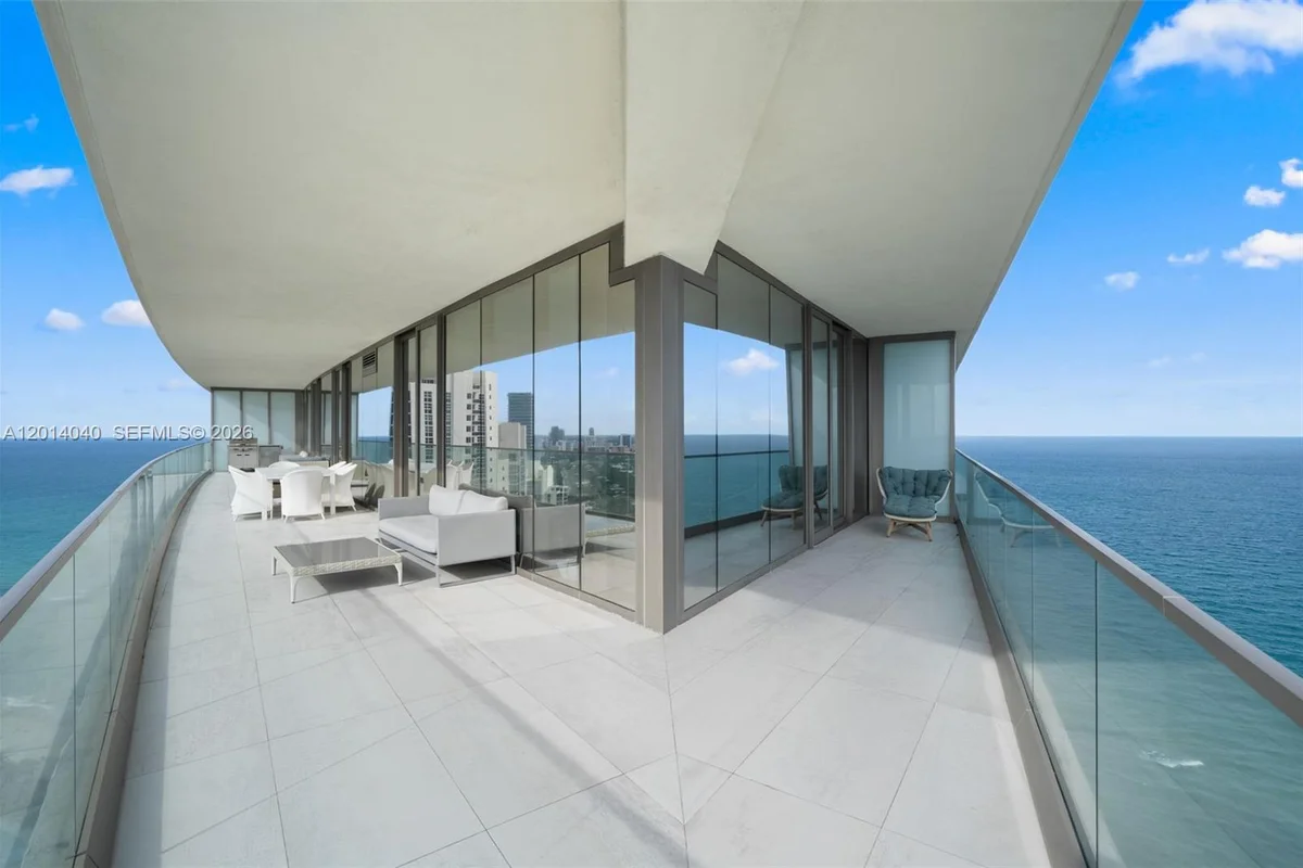 18975 Collins Ave #3205, Sunny Isles Beach: photo 1 of 17
