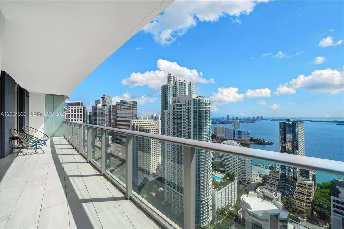 1010 Brickell Ave #3904, Miami: photo 1 of 14