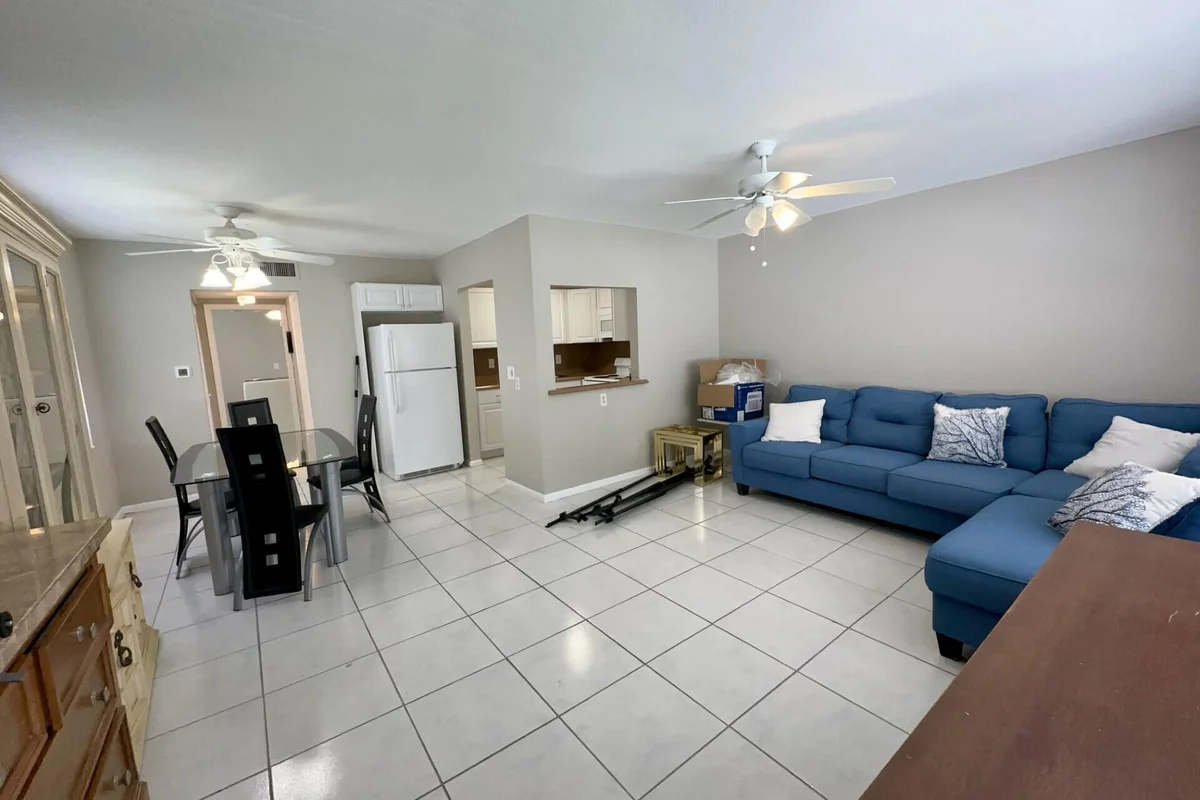 165 Coventry G, West Palm Beach: photo 1 of 14