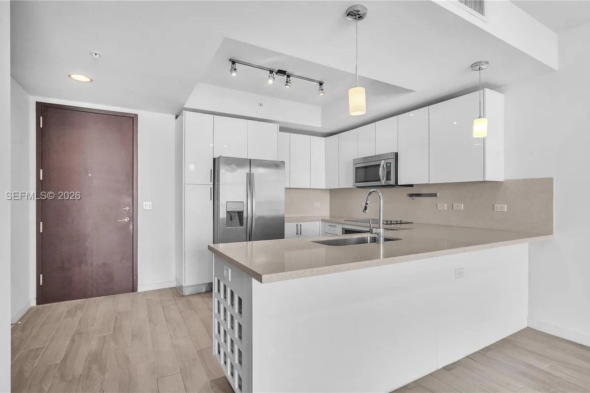 999 SW 1st Ave #2009, Miami: photo 1 of 28