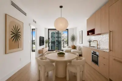 90 NE 32nd St #805, Miami: photo 1 of 21