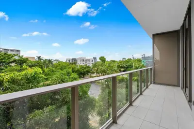 2678 Tigertail Ave #315, Miami: photo 1 of 19
