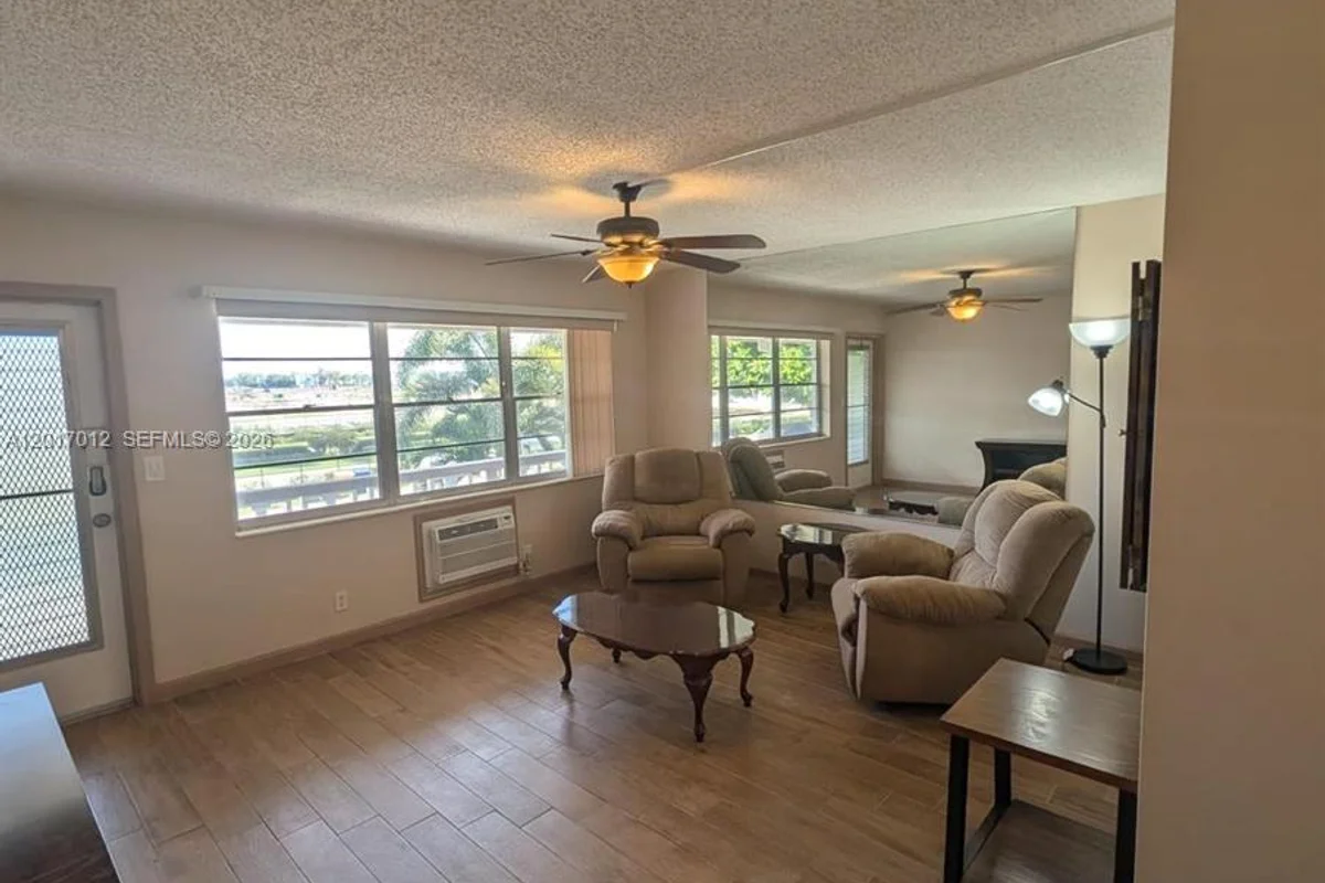 23 Easthampton A, West Palm Beach: photo 1 of 7