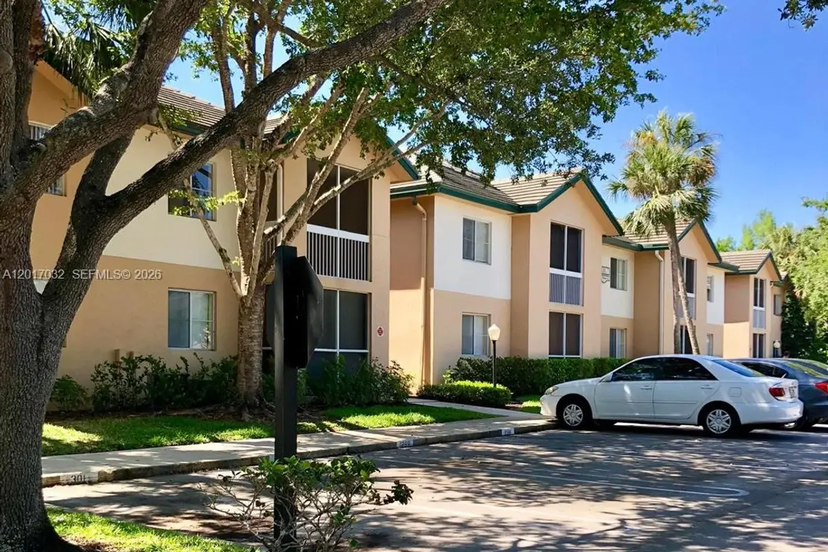 9855 Westview Dr #723, Coral Springs: photo 1 of 22