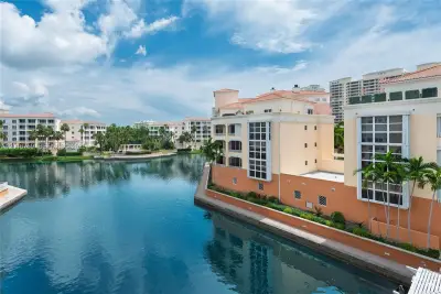 737 Crandon Blvd #402, Key Biscayne: photo 1 of 27