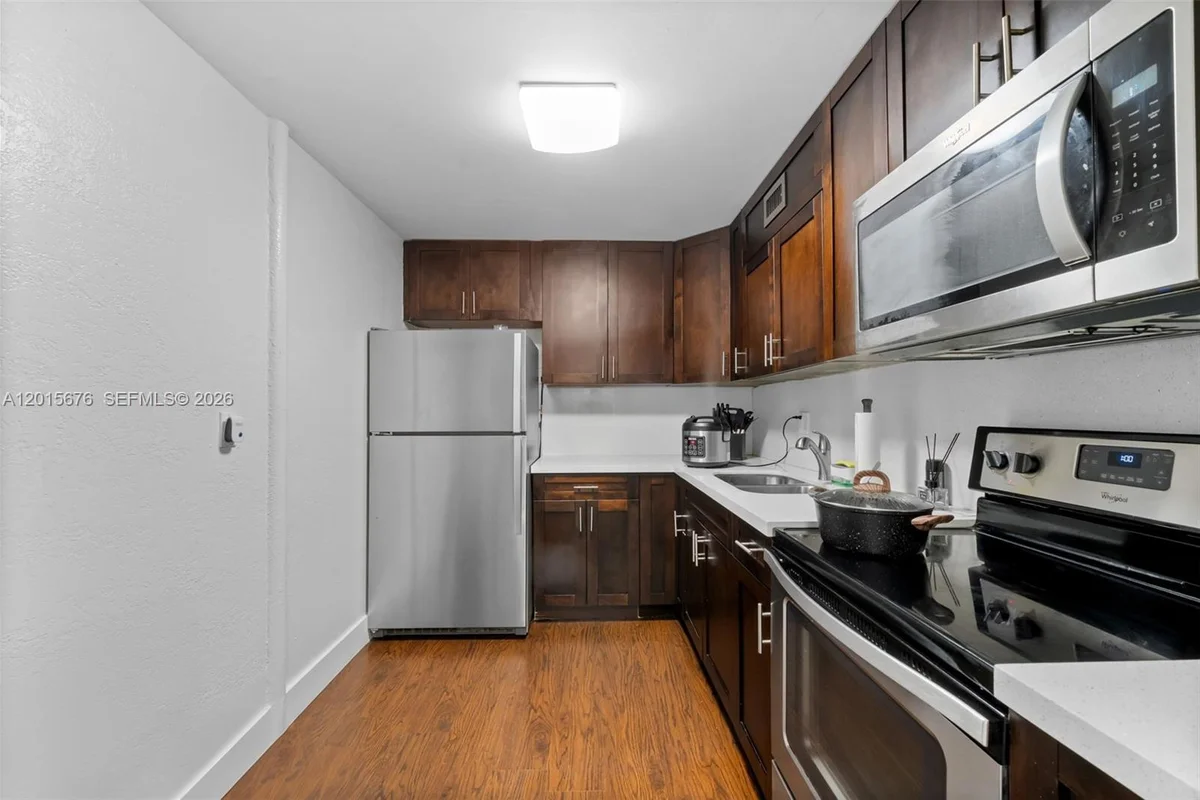 1800 Sans Souci #332, North Miami: photo 1 of 16