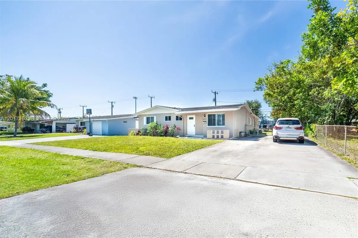 6472 Pierce St, Hollywood: photo 1 of 15