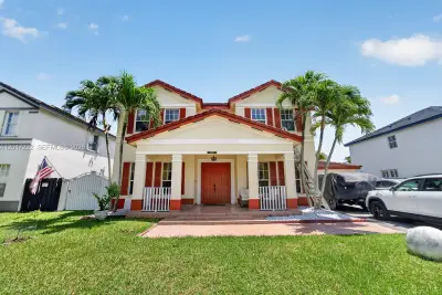 20155 SW 129th Ave, Miami: photo 1 of 68