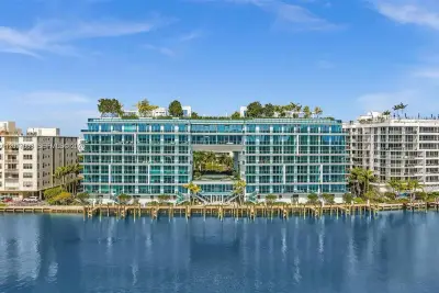 9221 E Bay Harbor Dr #309, Bay Harbor Islands: photo 1 of 58