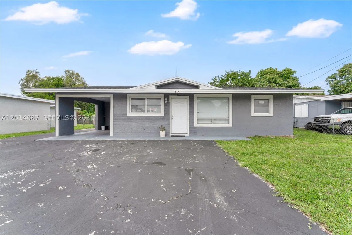 3171 NW 16th St, Lauderhill: photo 1 of 24
