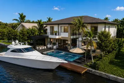 1641 SE 7th St, Deerfield Beach: photo 1 of 1
