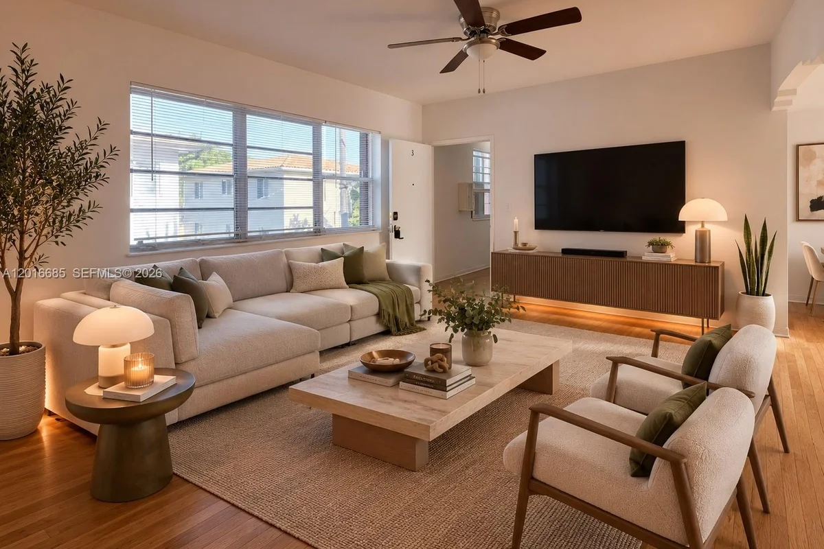 781 SW 11th St #3, Miami: photo 1 of 9