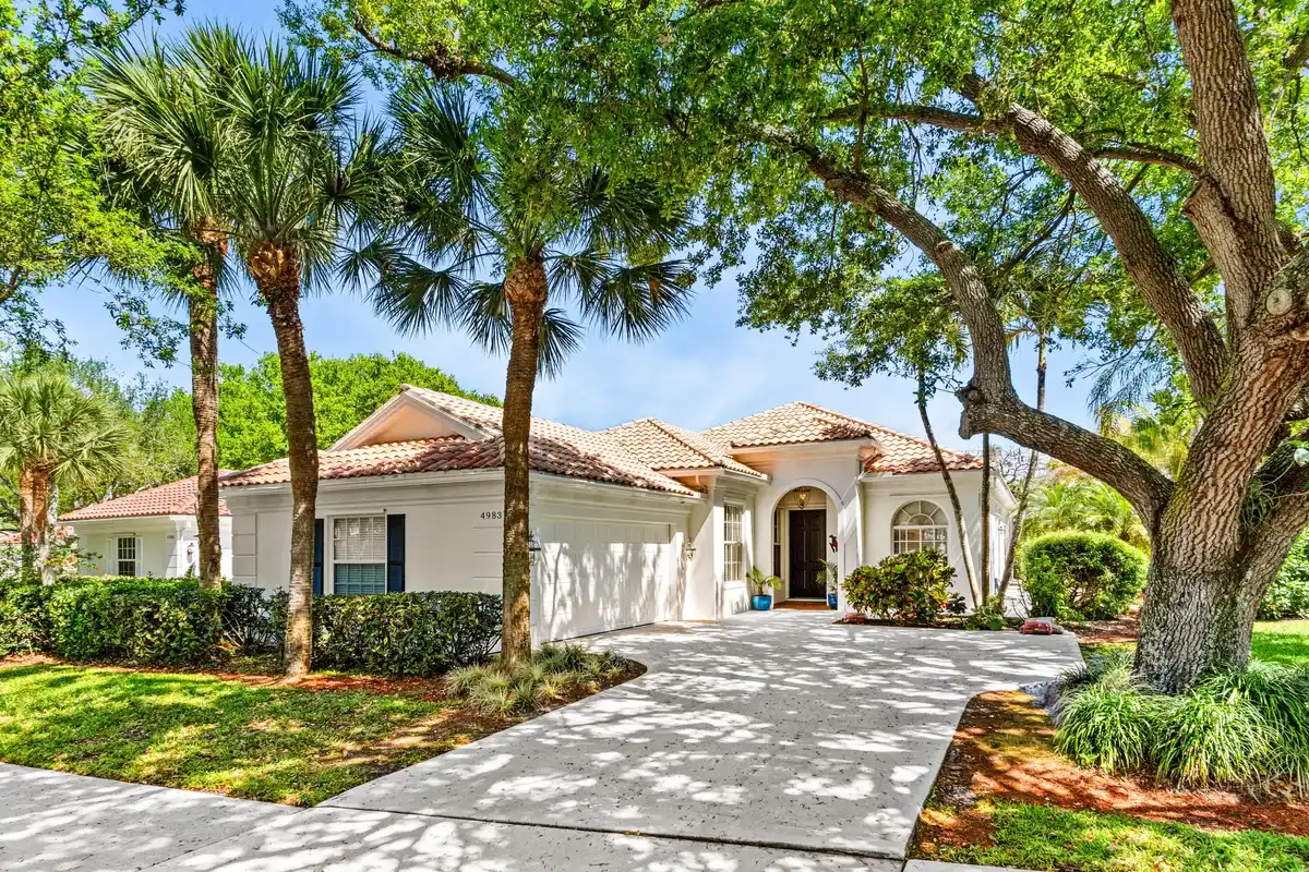 4983 Garden Dr, Delray Beach: photo 1 of 29