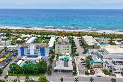 100 N Ocean Blvd #105, Delray Beach: photo 1 of 37