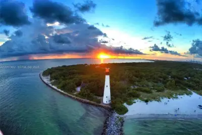 325 Fernwood Rd #10, Key Biscayne: photo 1 of 12