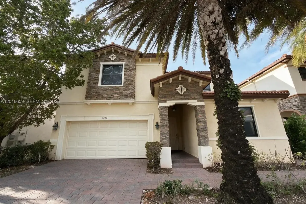 9845 NW 86th Ter, Doral: photo 1 of 27