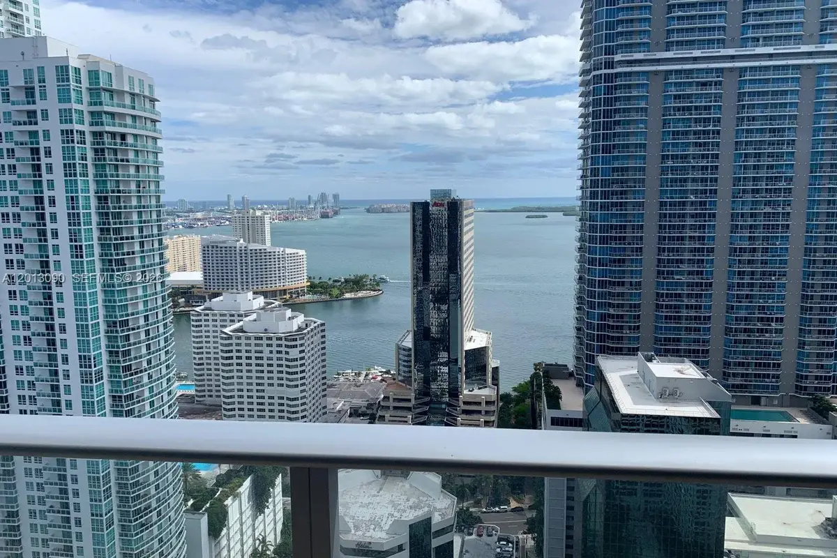 1010 Brickell Ave #3704, Miami: photo 1 of 47