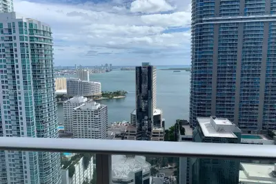 1010 Brickell Ave #3704, Miami: photo 1 of 47