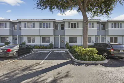 3720 Oleander Ter, Riviera Beach: photo 1 of 30
