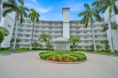 140 NE 28th Ave #502, Pompano Beach: photo 1 of 44