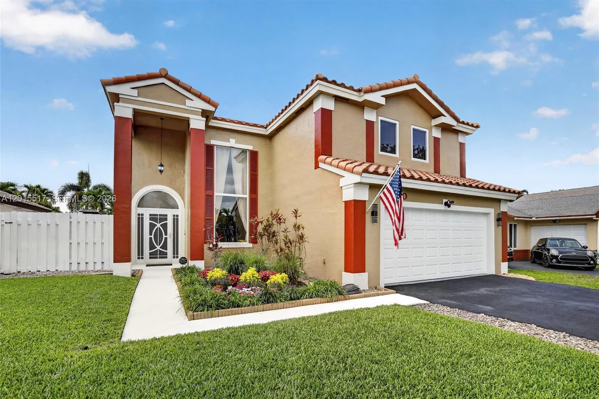 14630 Cedar Creek Pl, Davie: photo 1 of 58