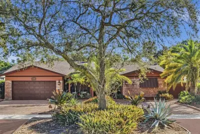 2116 NE 62nd St, Fort Lauderdale: photo 1 of 66