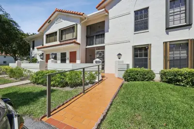 9681 E Sills Dr E #102, Boynton Beach: photo 1 of 20