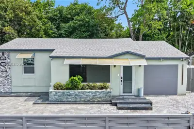 1130 NW 57th St, Miami: photo 1 of 58