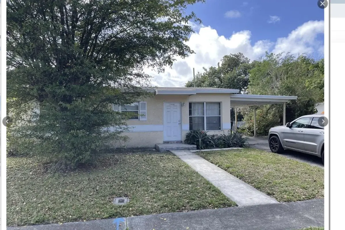 1328 Lee St, Delray Beach: photo 1 of 5